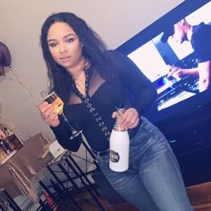 Meet your Posher, Bibi